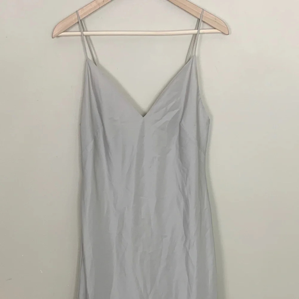 Jenny Yoo • Silver Gown - Picture 2 of 10